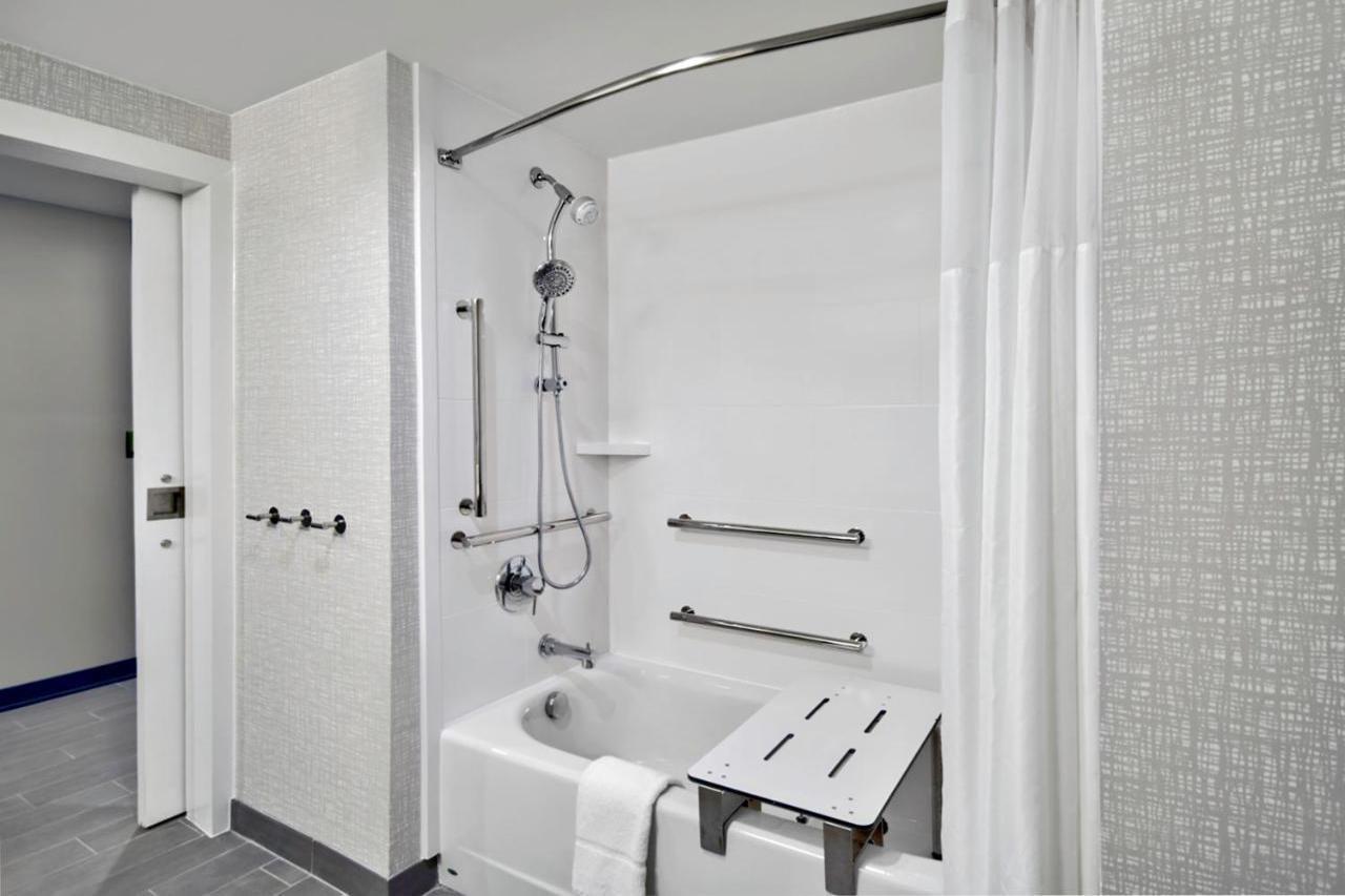 Hampton Inn Абингдън Екстериор снимка