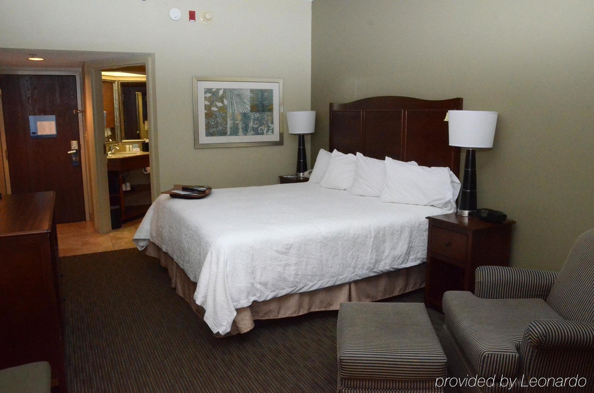 Hampton Inn Абингдън Екстериор снимка