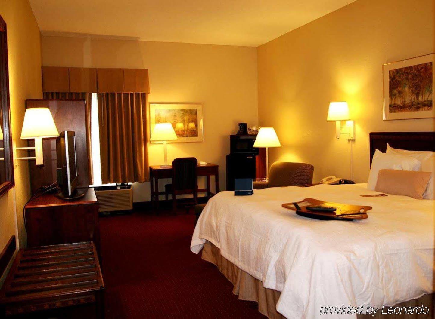 Hampton Inn Абингдън Екстериор снимка
